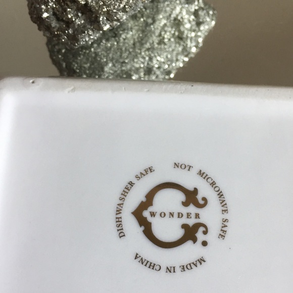 Green and Gold Ceramic Dish - Picture 3 of 3